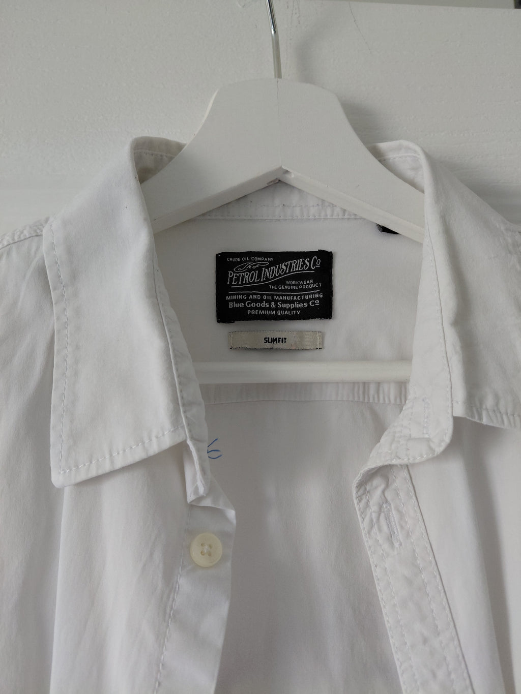 Chemise pétrole industries