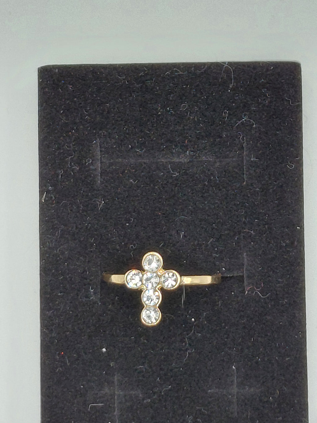 Bague forme croix avec zirconium