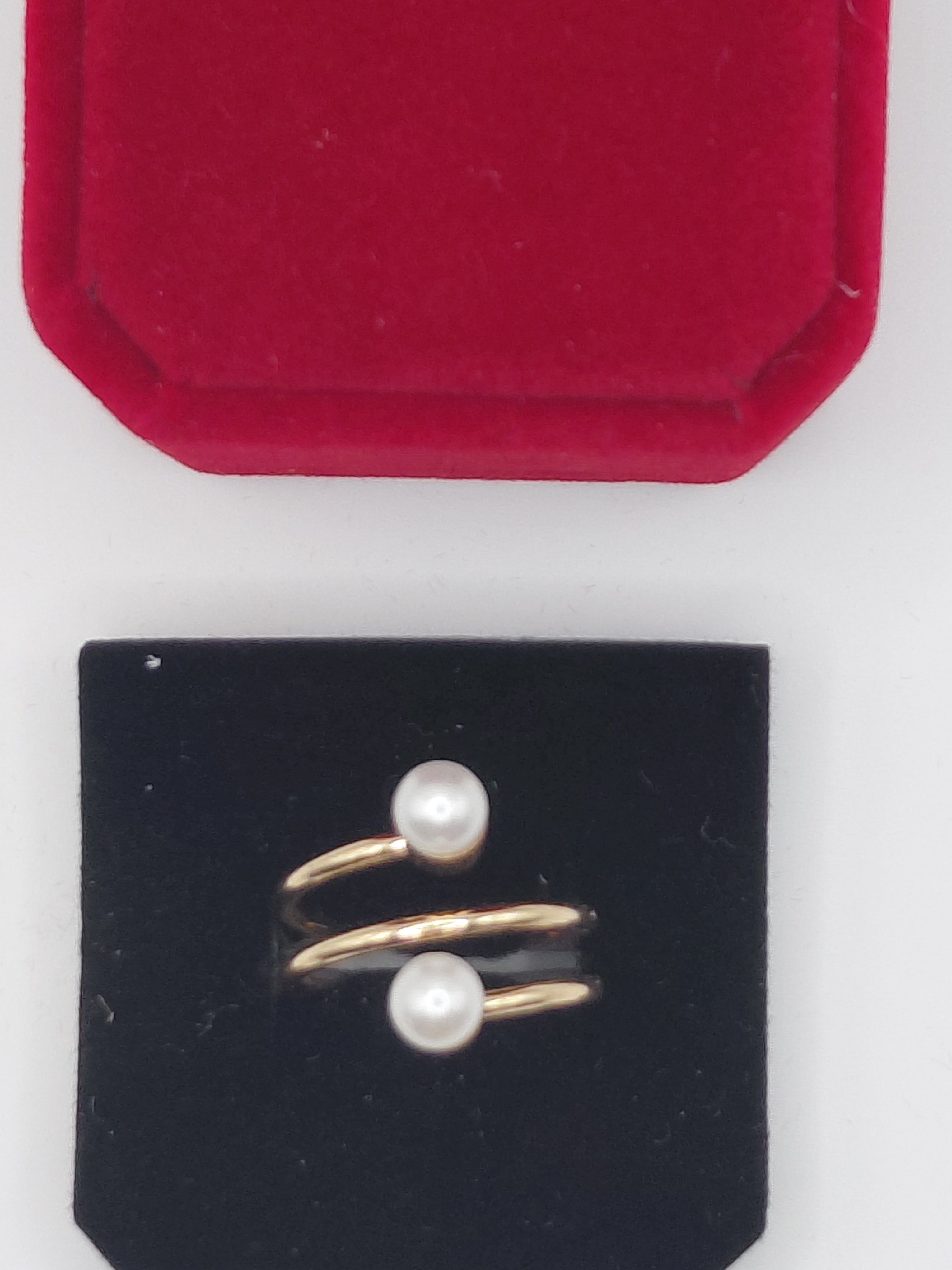 Bague spirale avec perle