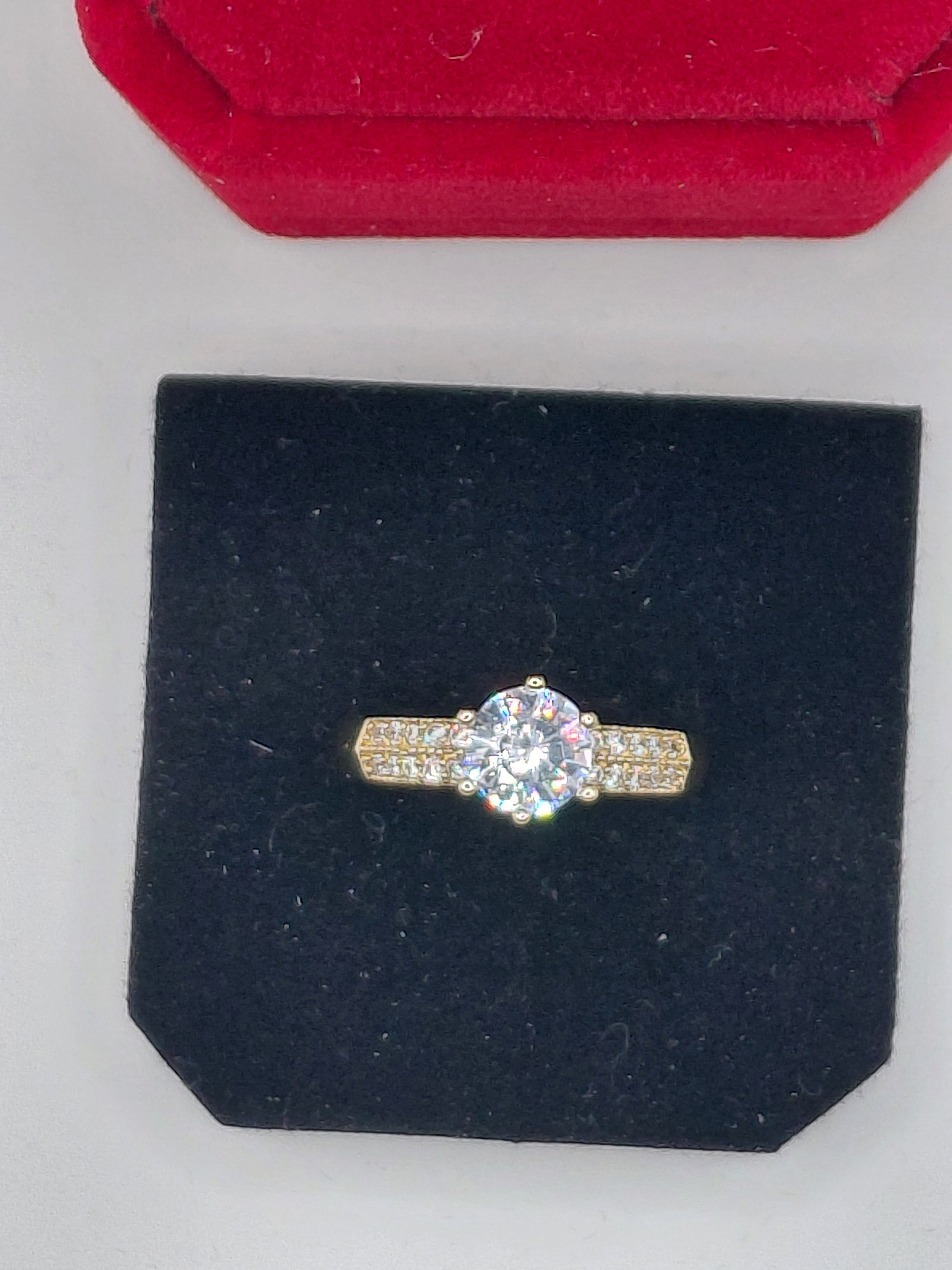 Bague élégante zirconium