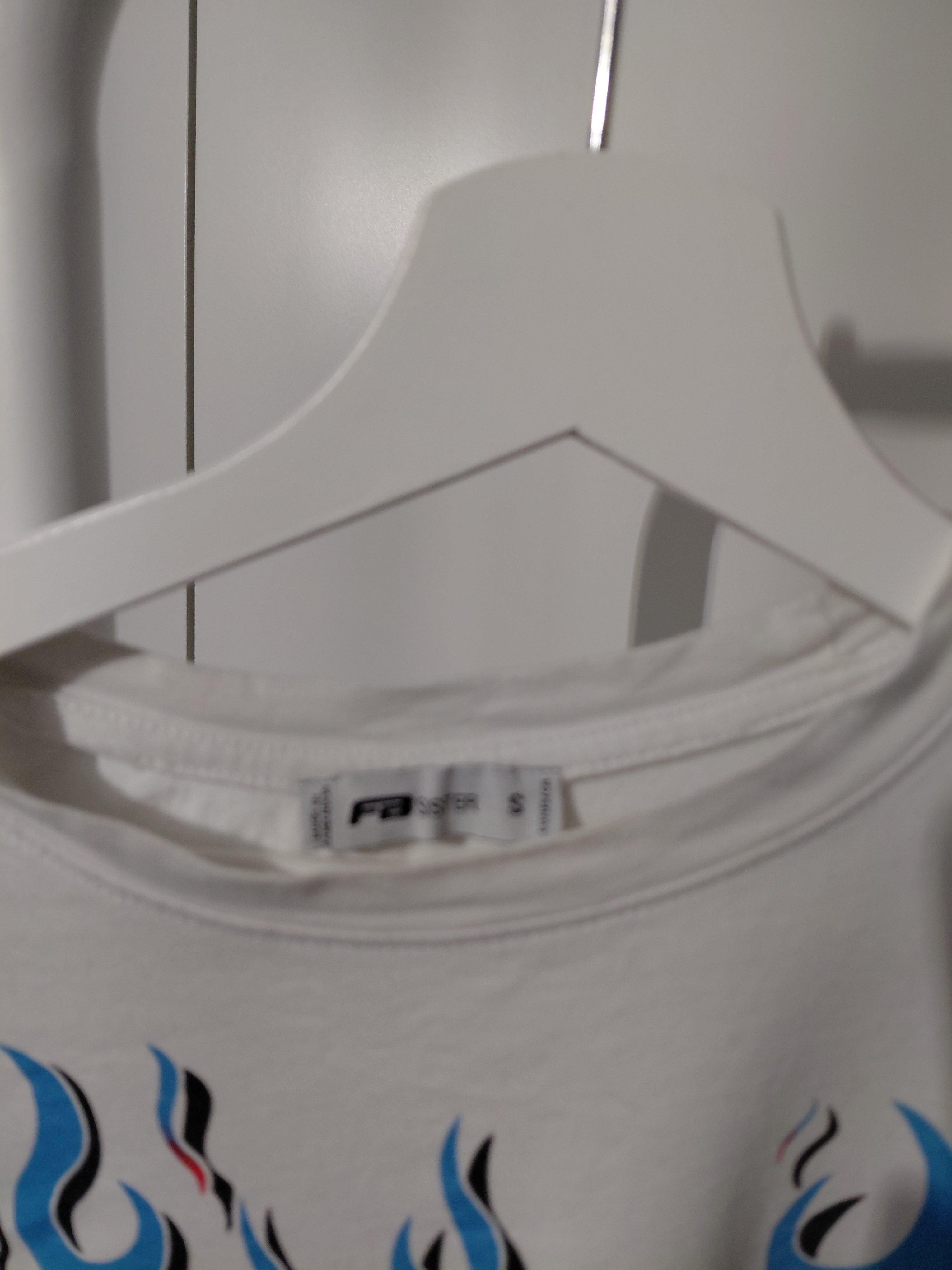 Tee-shirt cars