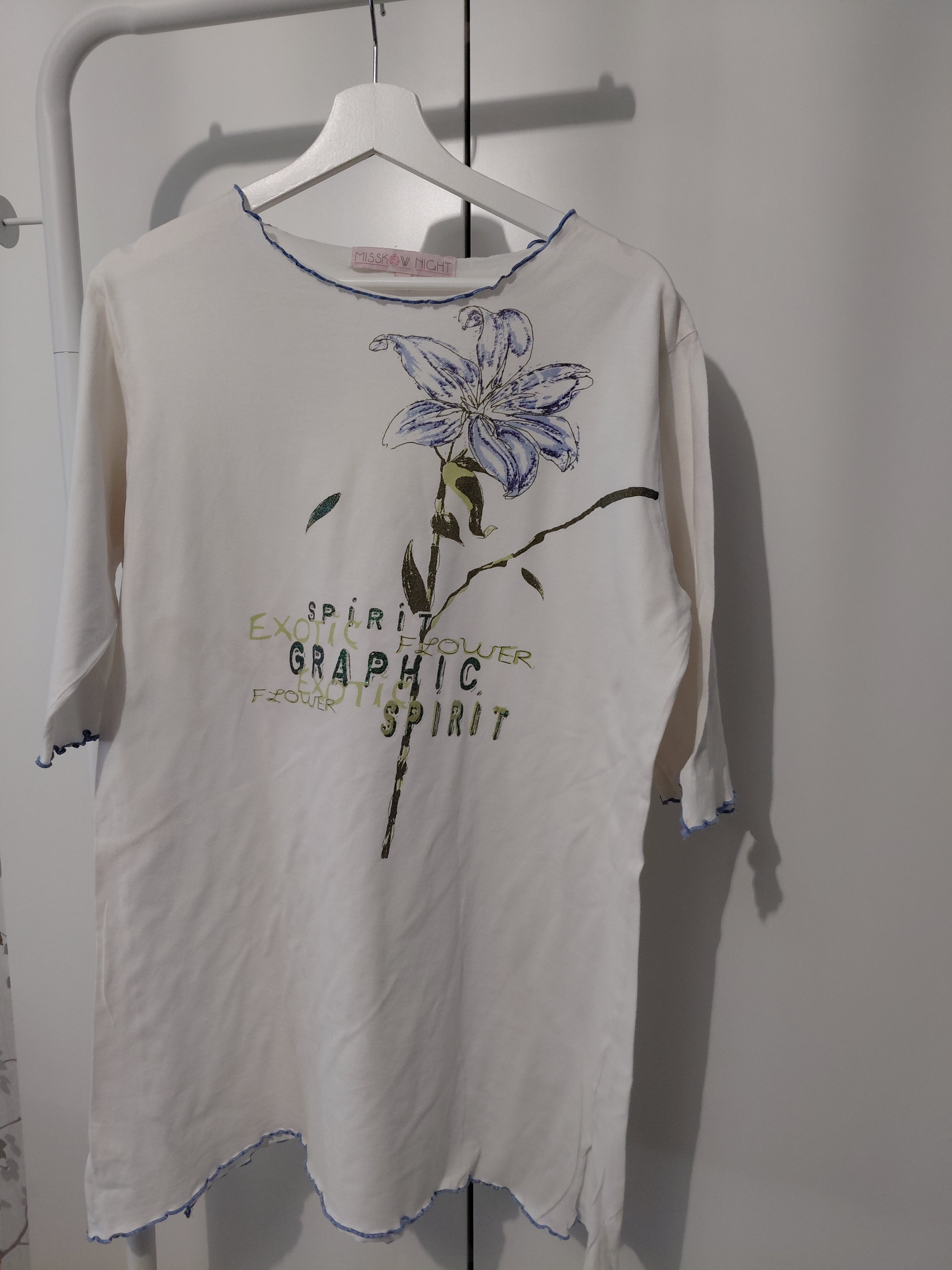 Tee-shirt shirt fleuri