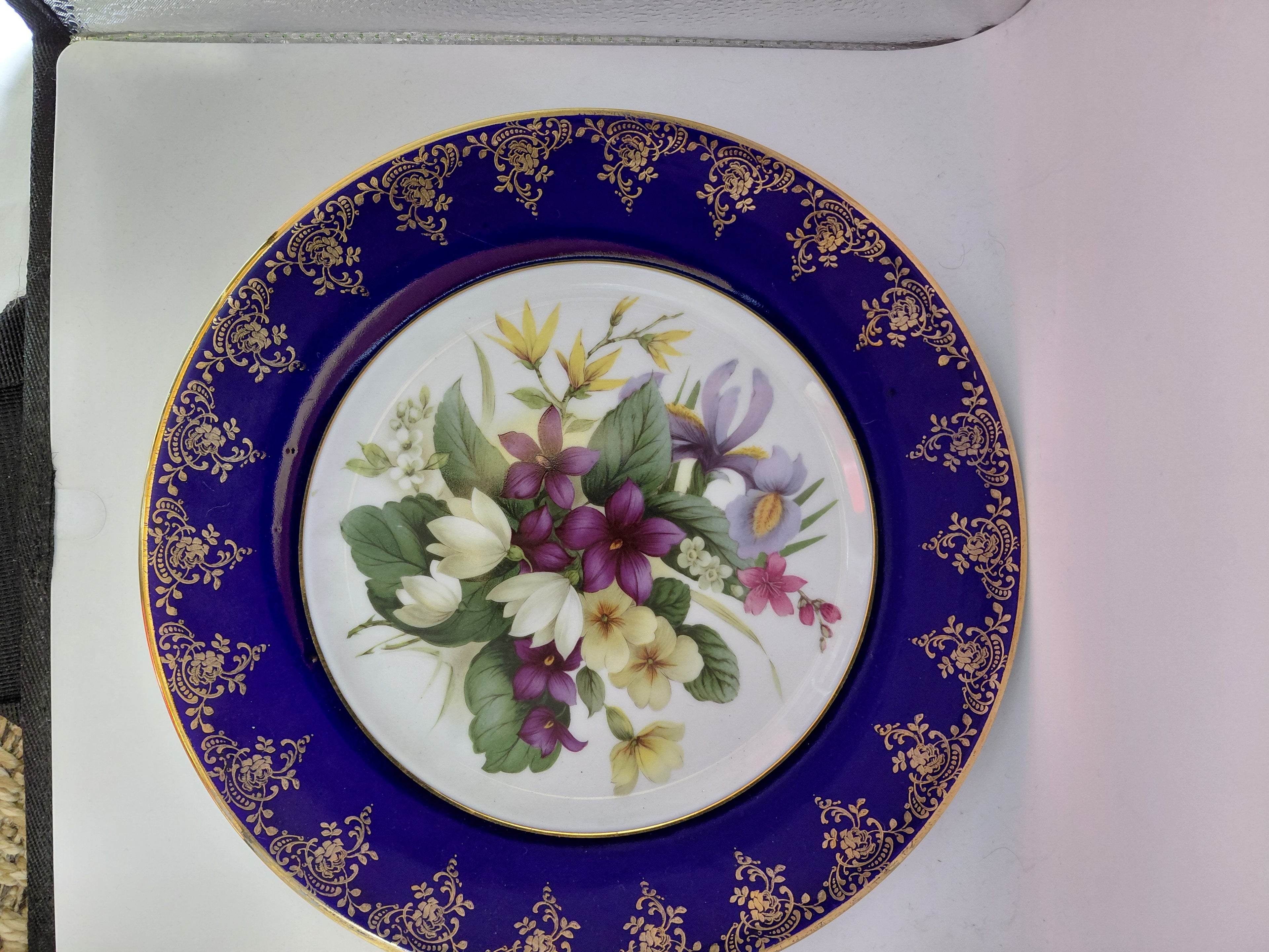 Assiette décorative