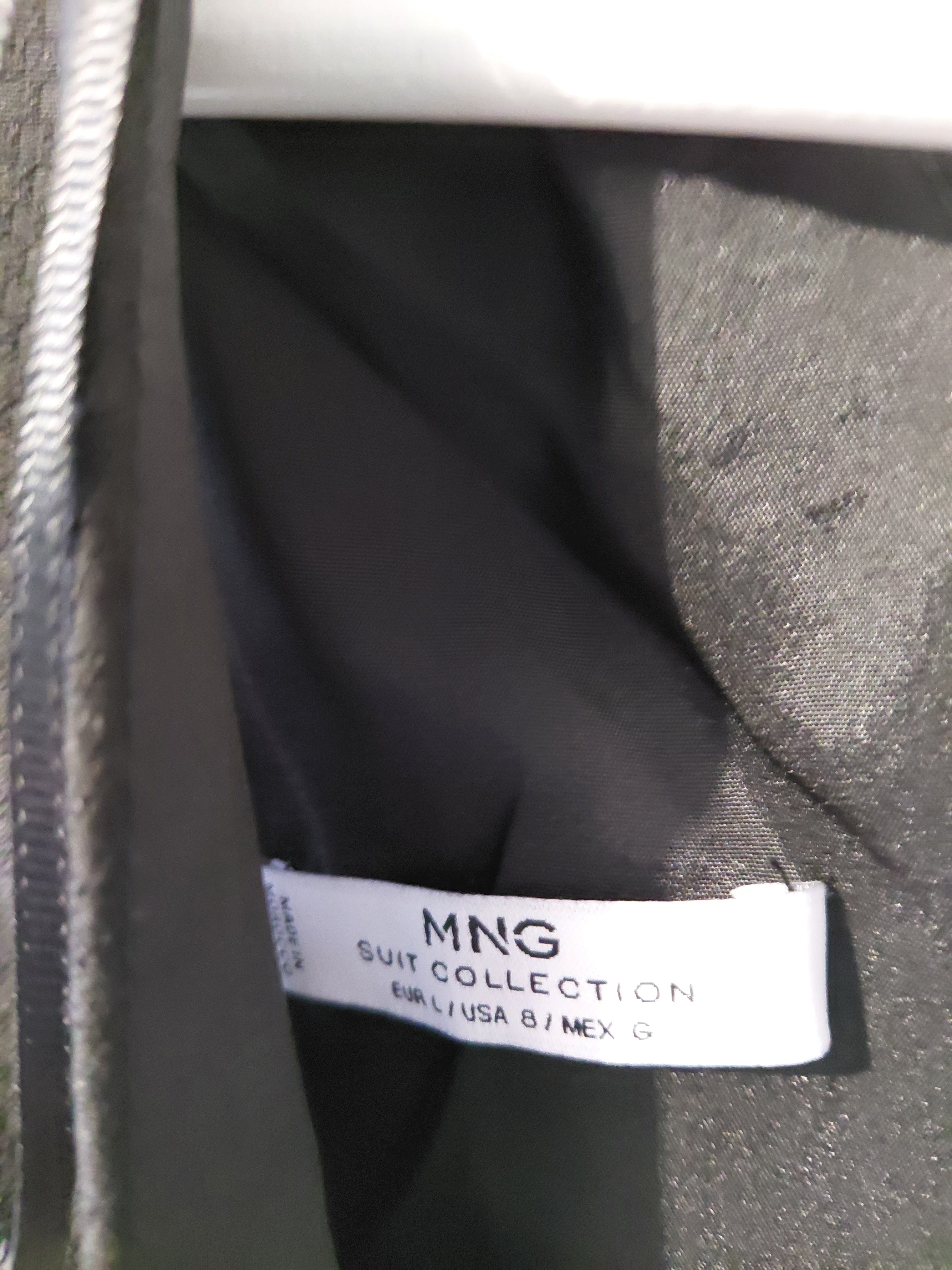 Robe MNG