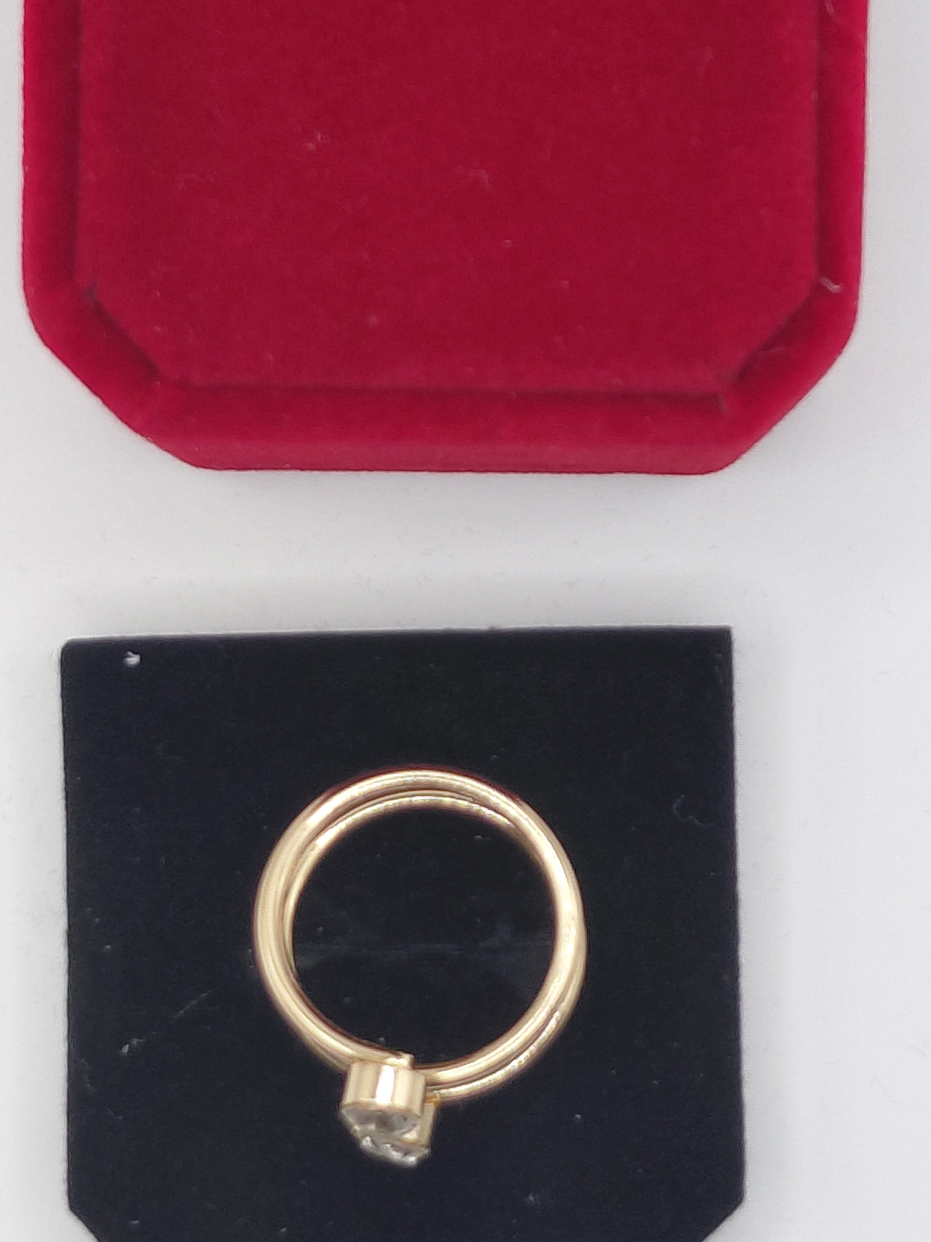 Bague spirale avec zirconium