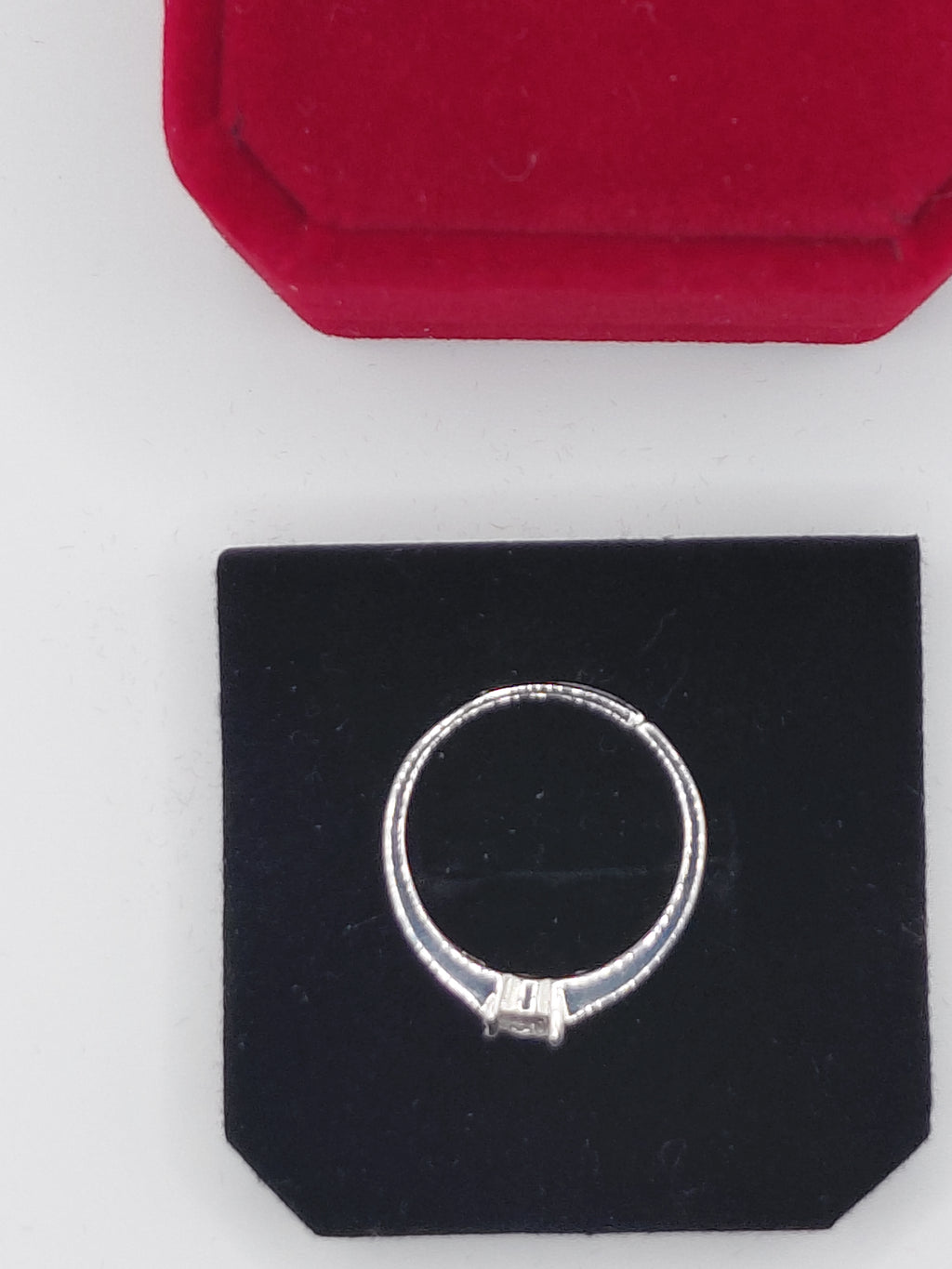 Bague argent ajustable avec zirconium