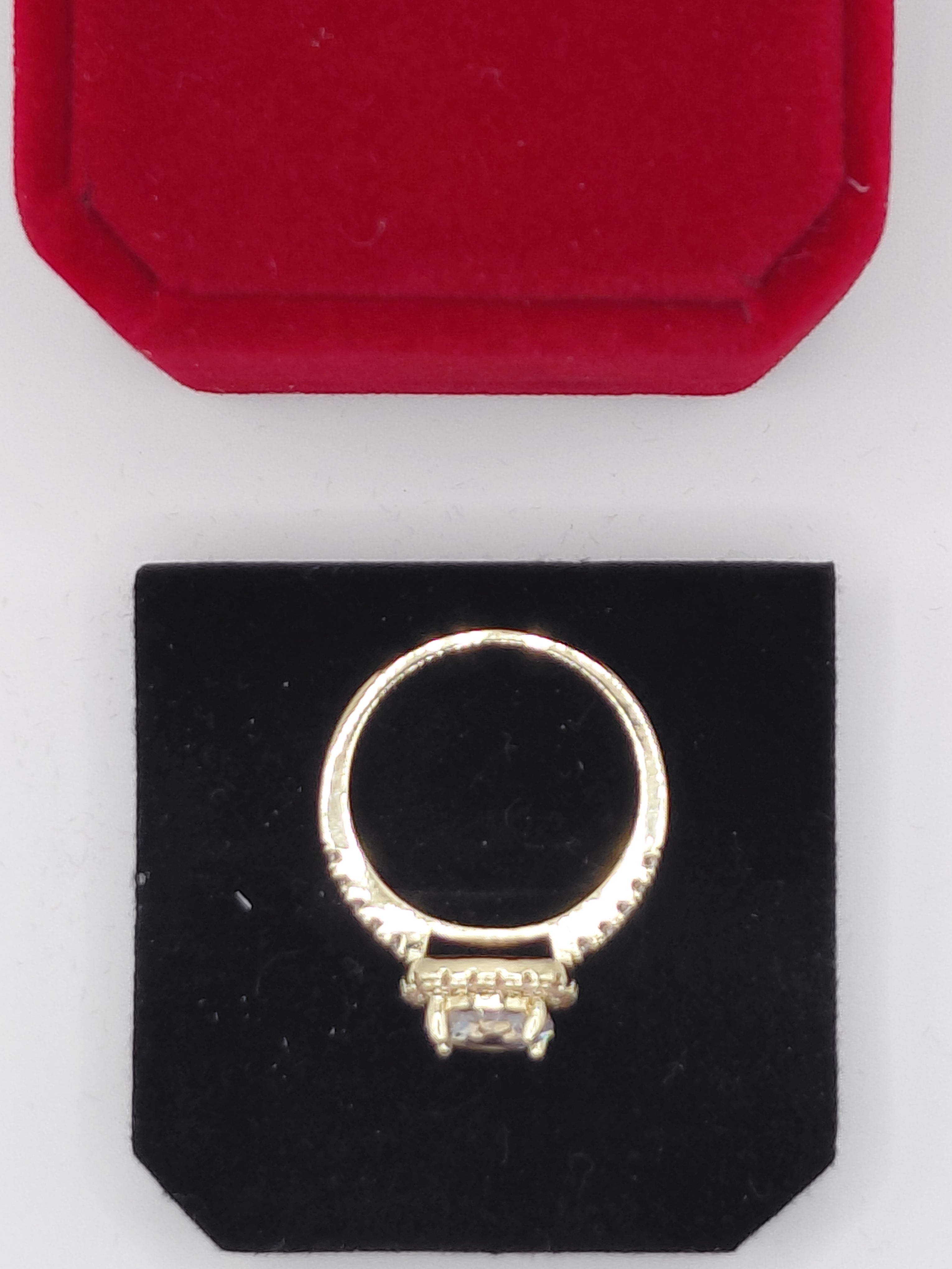 Bague élégante zirconium