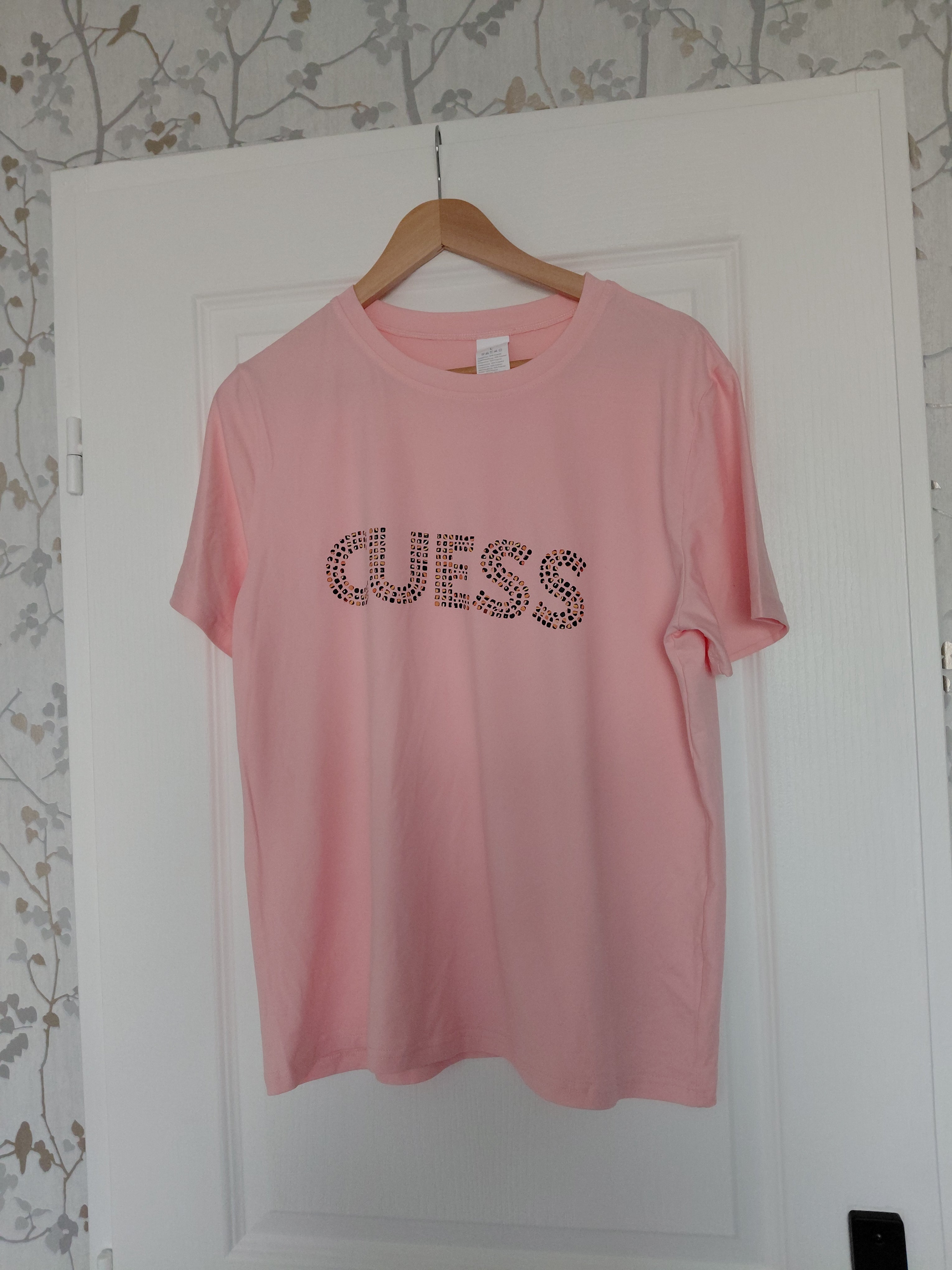 Tee shirt imitation guess