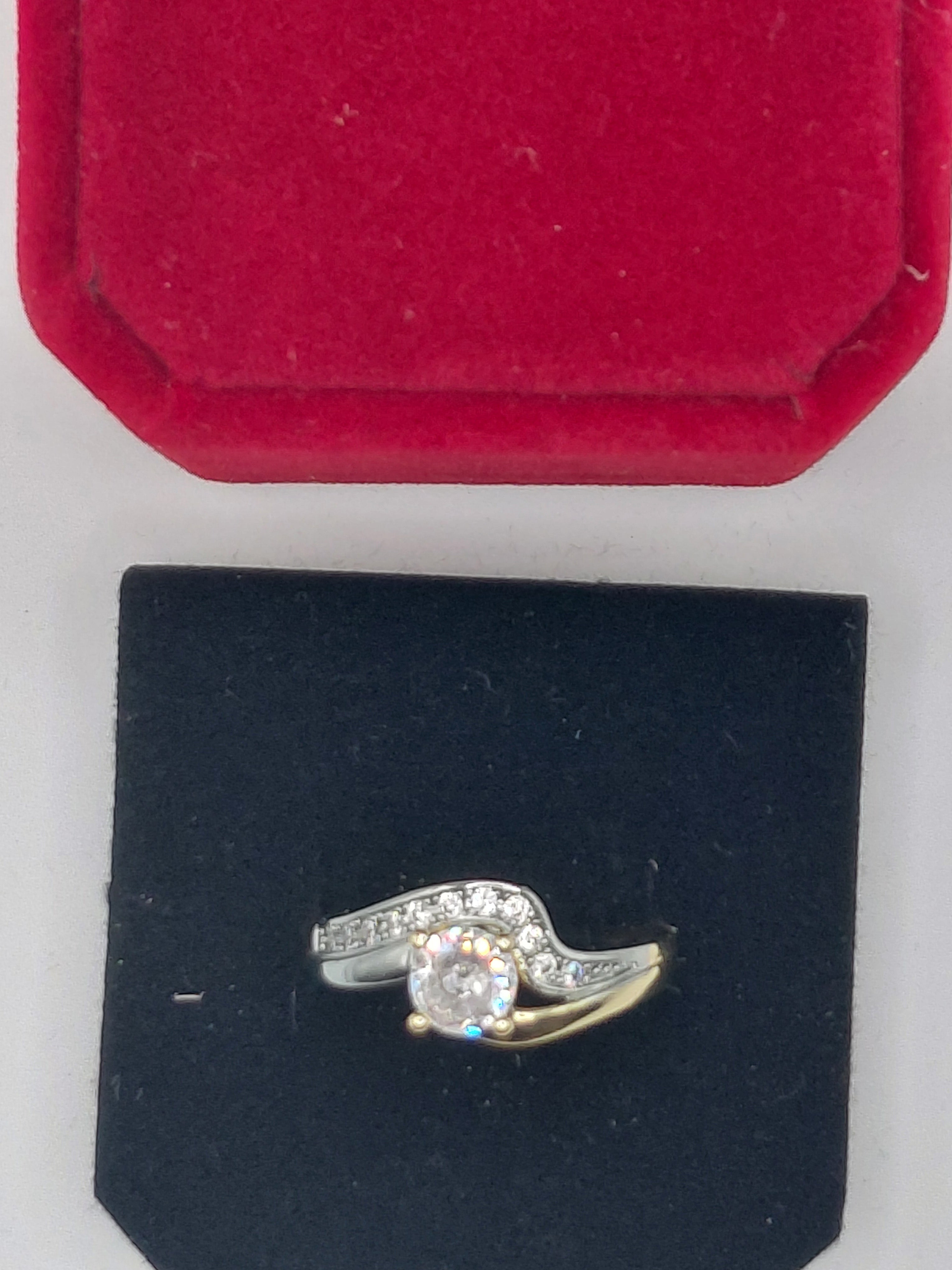 Bague saphir et zirconium