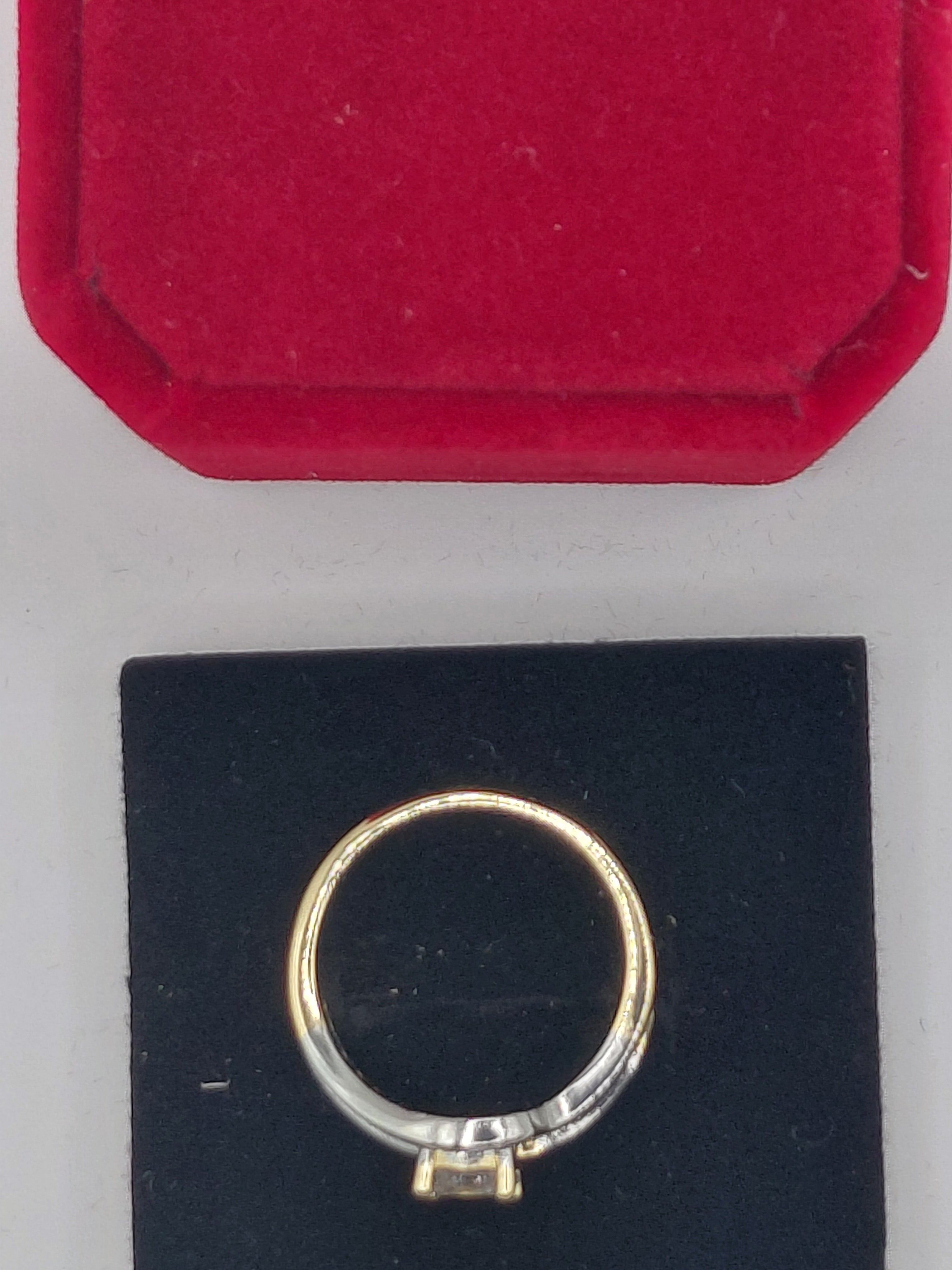 Bague saphir et zirconium