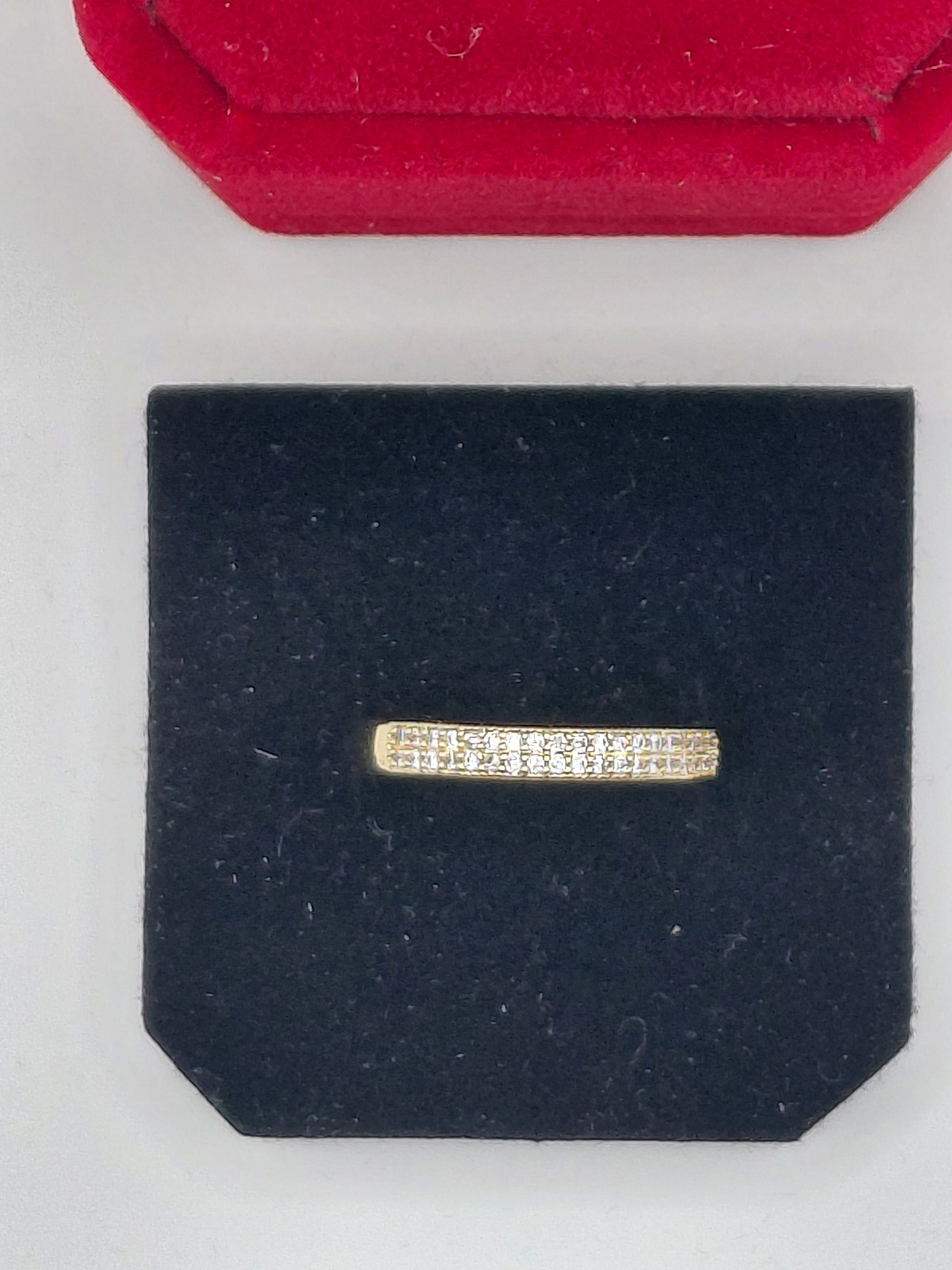Bague raffinée