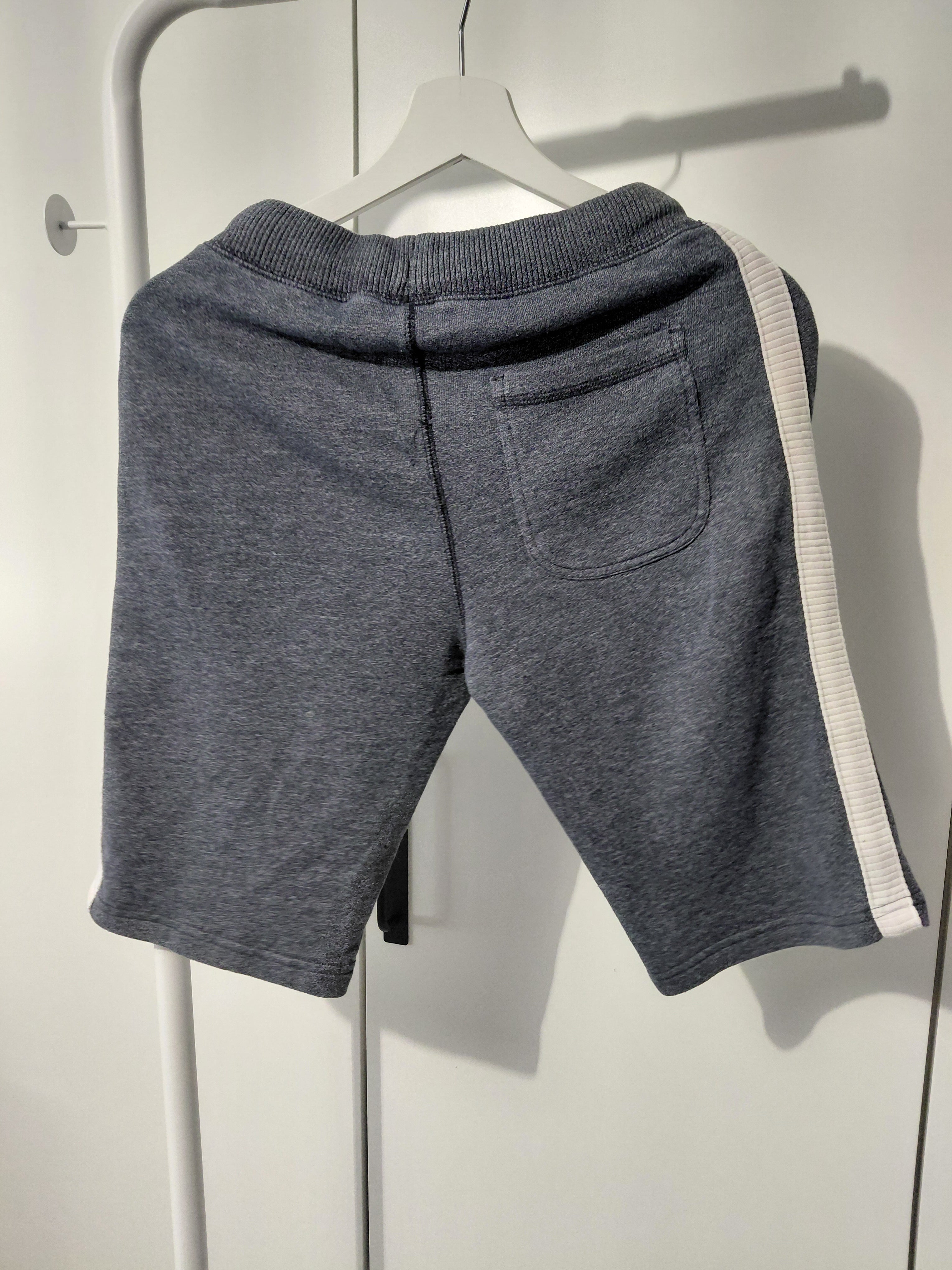 Short chino