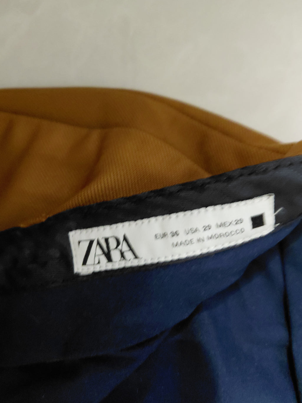 Pantalon Zara