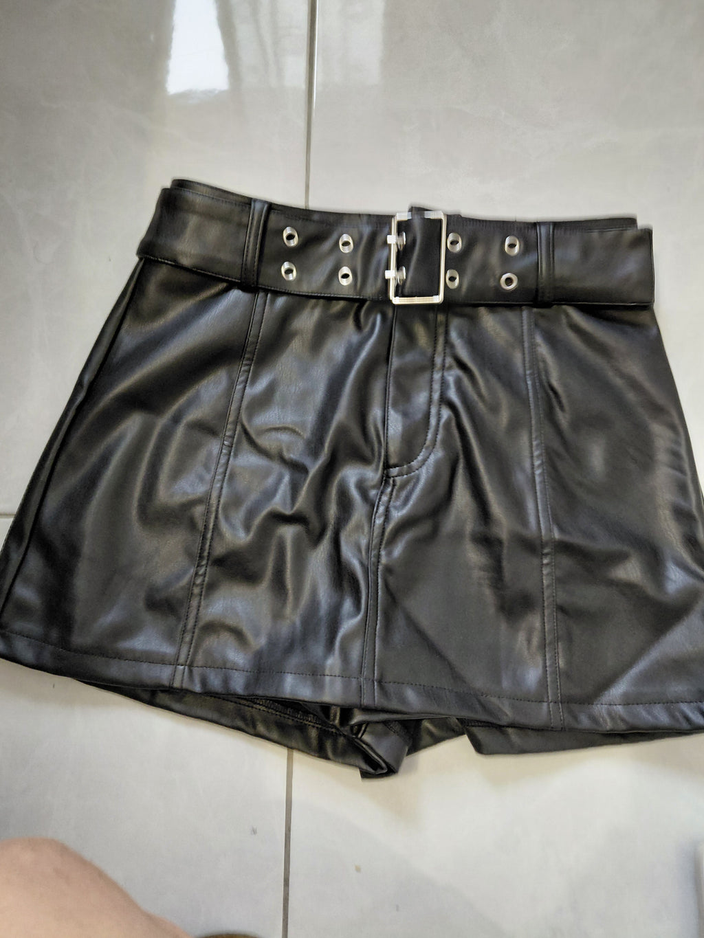 Short femme similicuir Jennyfer