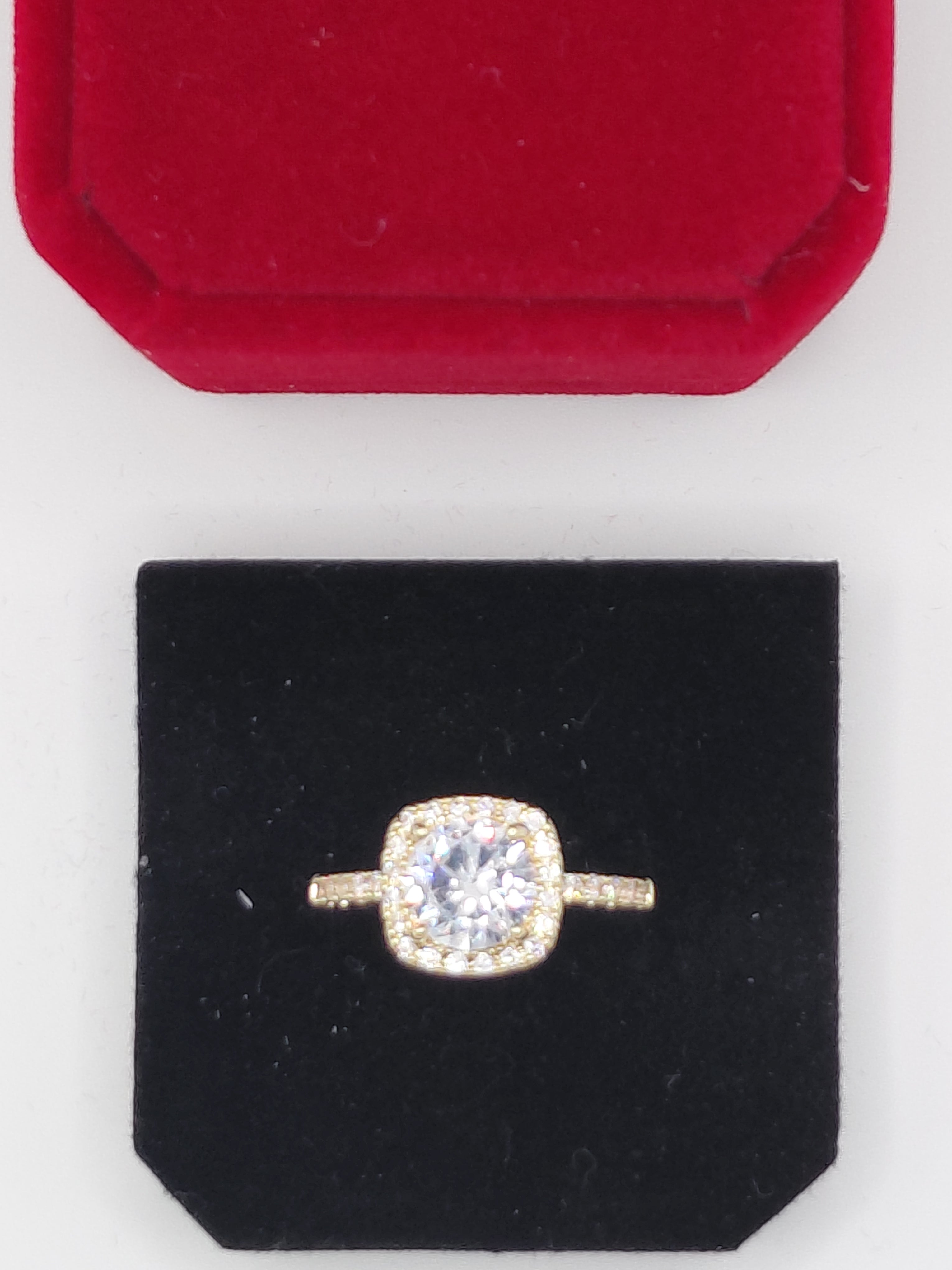 Bague élégante zirconium