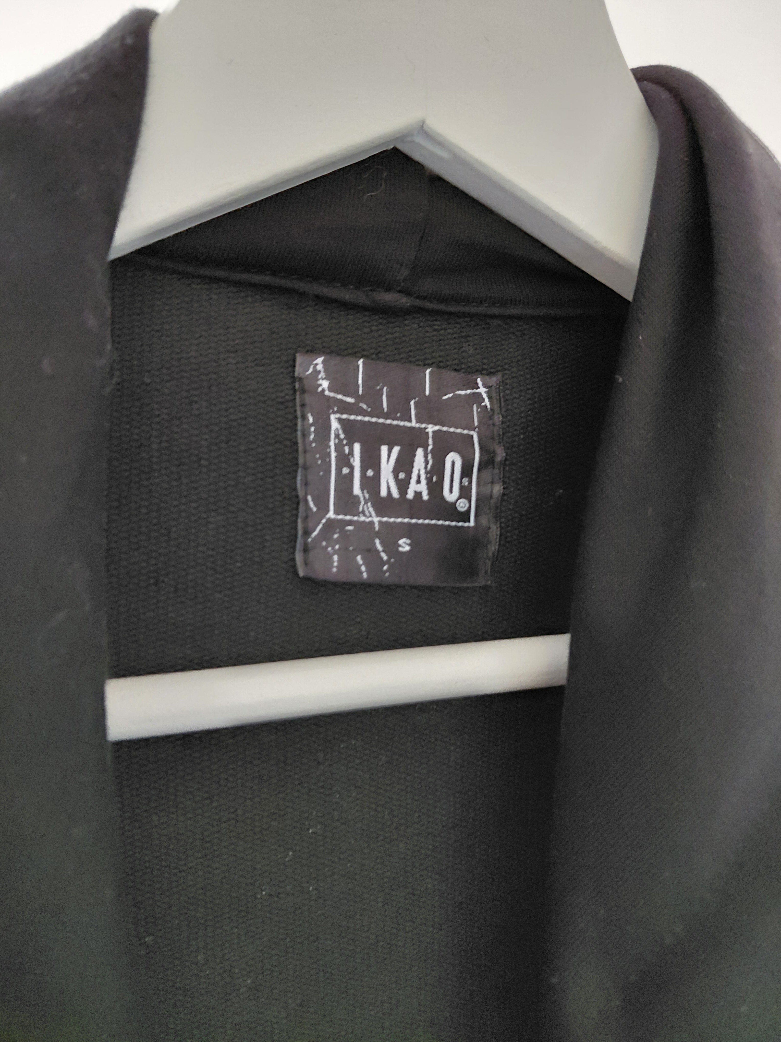 Veste a capuche ikao