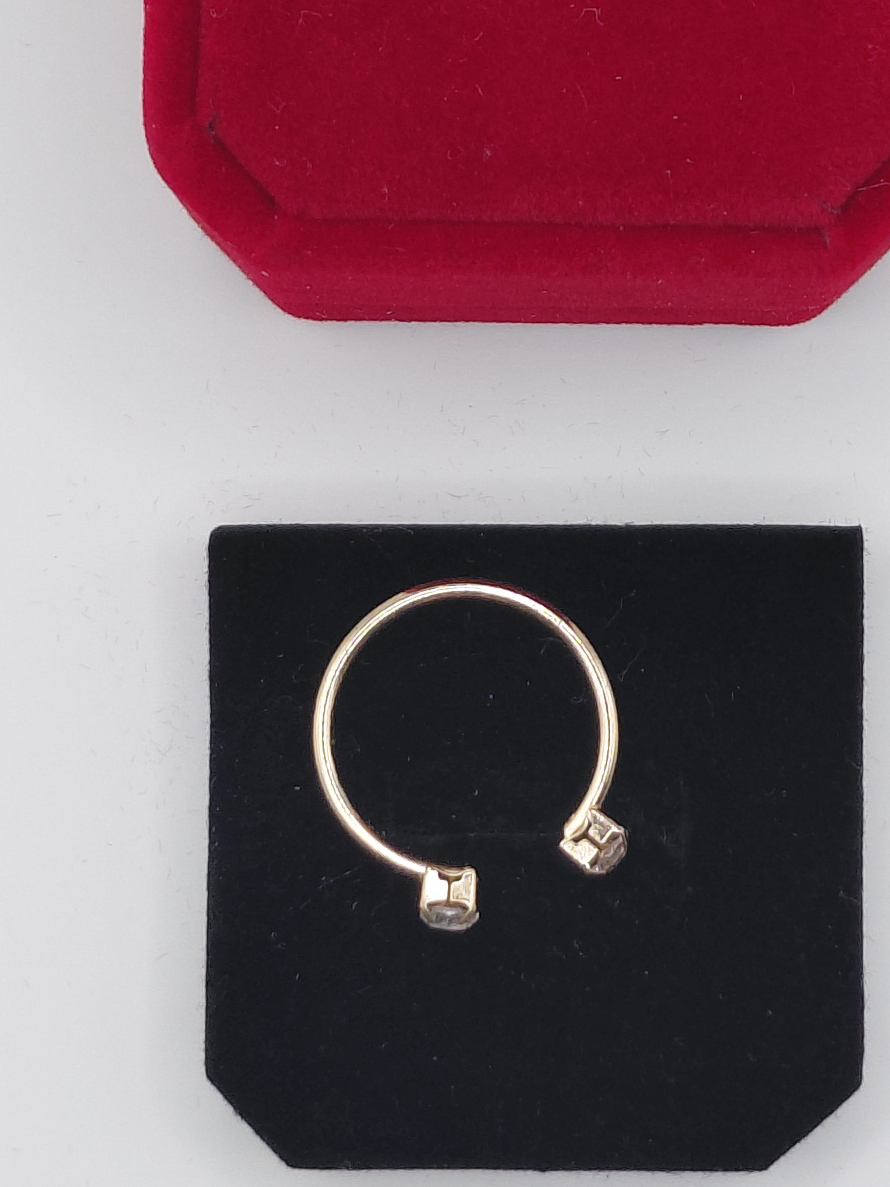 Bague ajustable avec zirconium